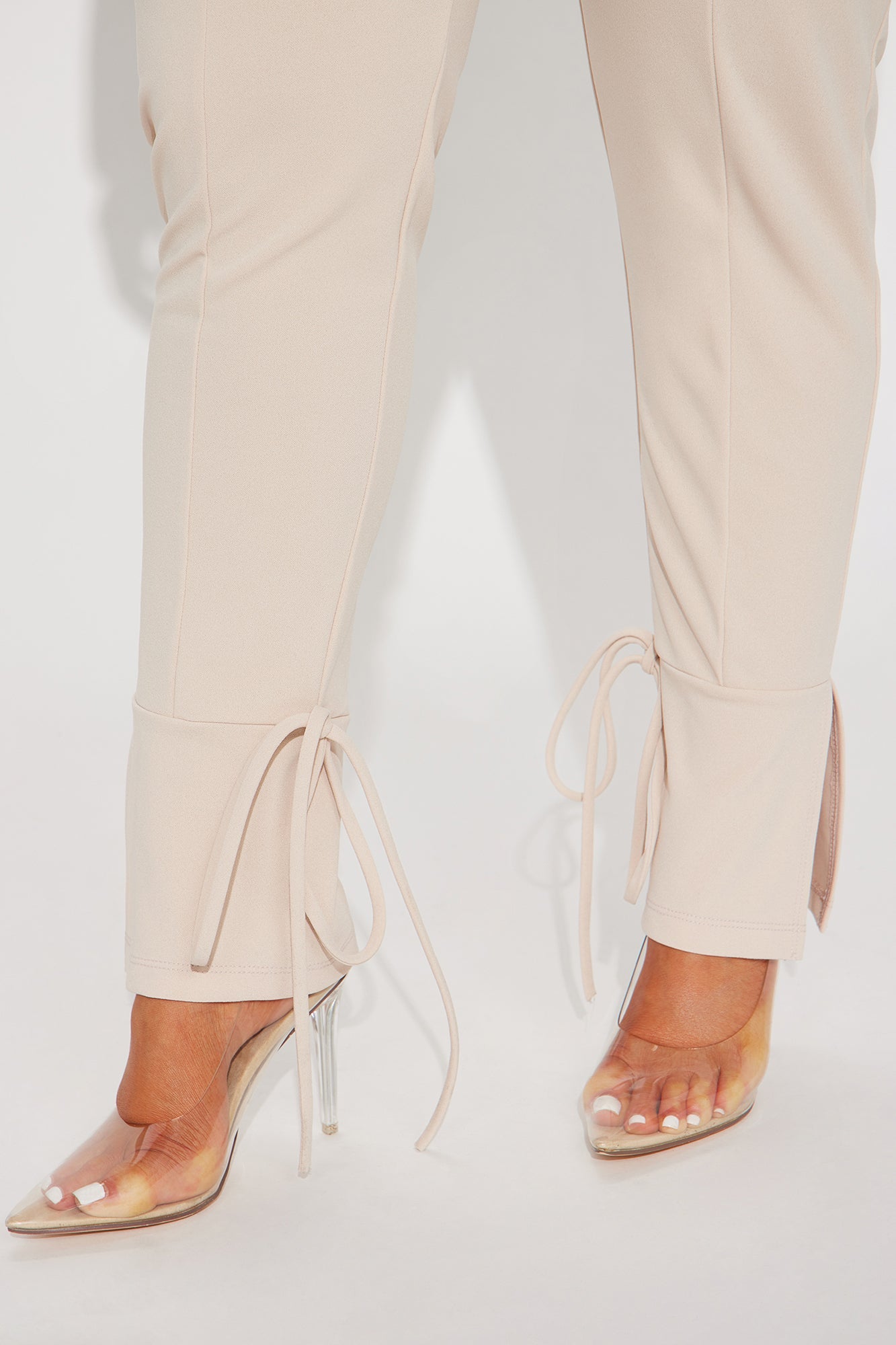 Head Of The Table Pant Suit - Taupe