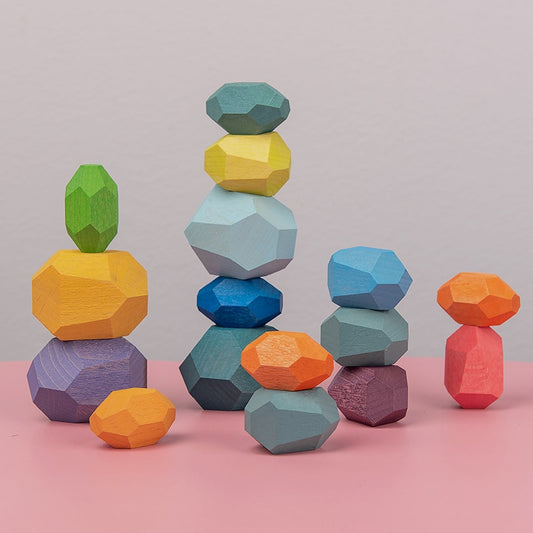 Holzbaustein aus farbigem Stein – für Kinder-Brainstorming oder als Heimdekoration